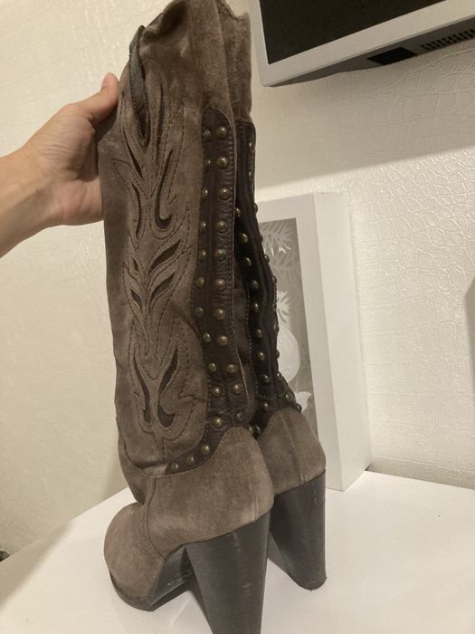 Cizme din piele naturala intoarsa, marime 37