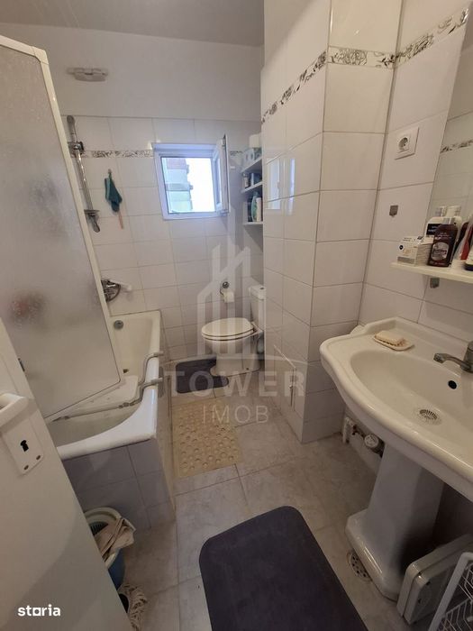 Apartament 4 camere -etaj 1, zona V. Aron