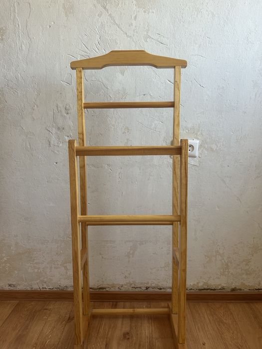 Напольная вешалка