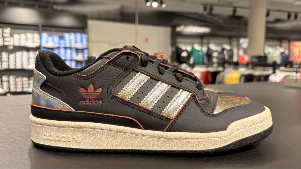 Adidas Forum Low Cl originali la cutie ( marimi 42 la 46 )