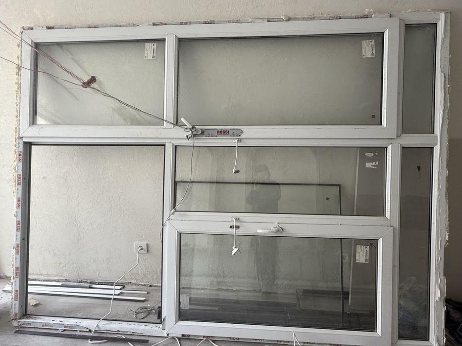 Почти новый окна двер