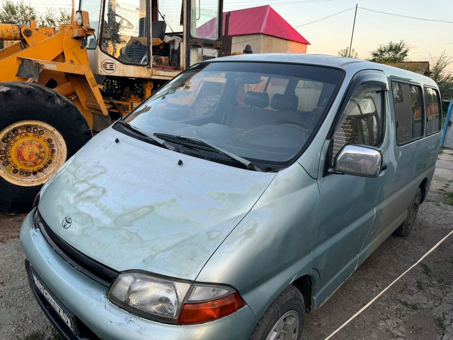 Продам Toyota Hiace