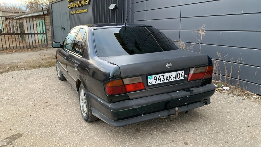 Продам Ниссан примера 1995 год 2 обьем