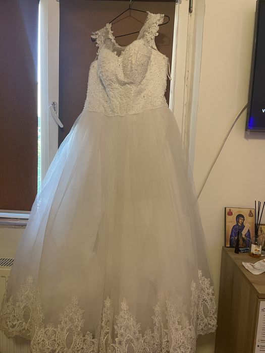 Rochie de mireasa folosita odata