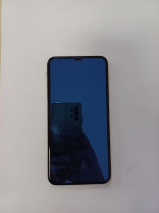 Iphone xs max Gold  64Gb  80% radnoy LLA regiyon