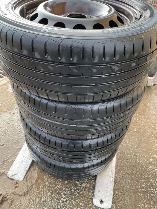 Гуми  с джанти и тазове летни 195/55/15