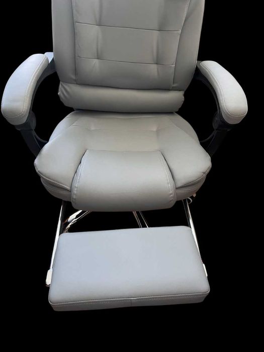 Мениджърски офис стол