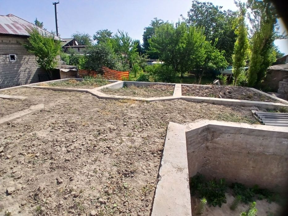 Yer uchastka yangi Toshkentdan 10 km O'rta Saroy