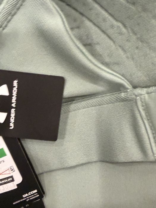 Спортивный бра Under Armour