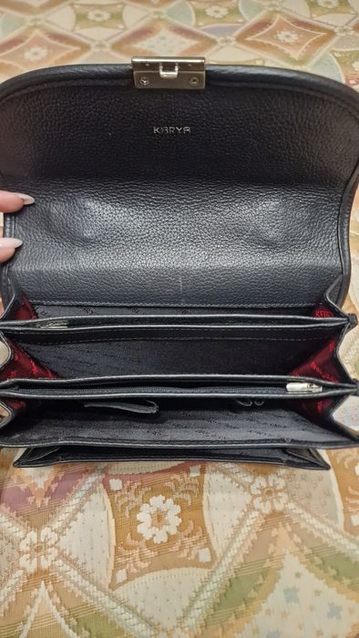 Продам барсетку кожа