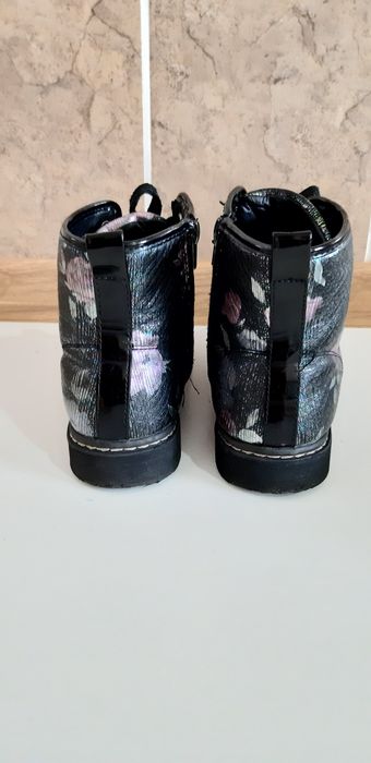 Продаю детск. демисезон. ботиночки.