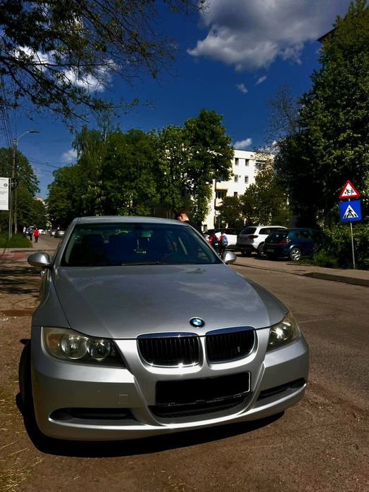 Vând bmw seria 3 e90 318d