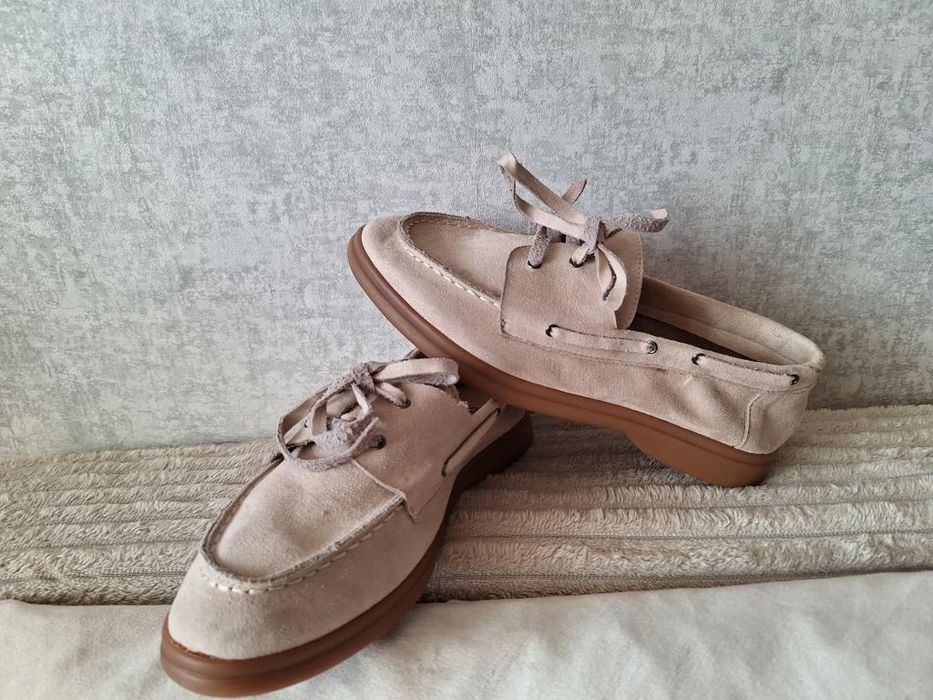 Красивая обувь 38 размер