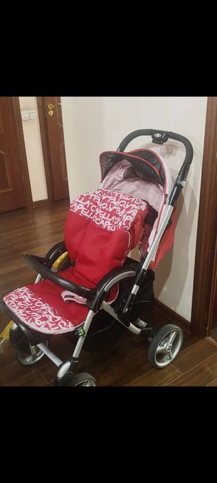 Продам коляску 8000 срочно