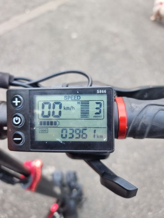Noble Amanet - Trotineta electrica UrbanGilde E-Cross Pro, 25km/h