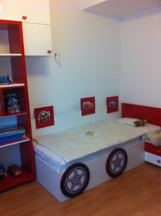 Set mobilier copii Cars din MDF lucios