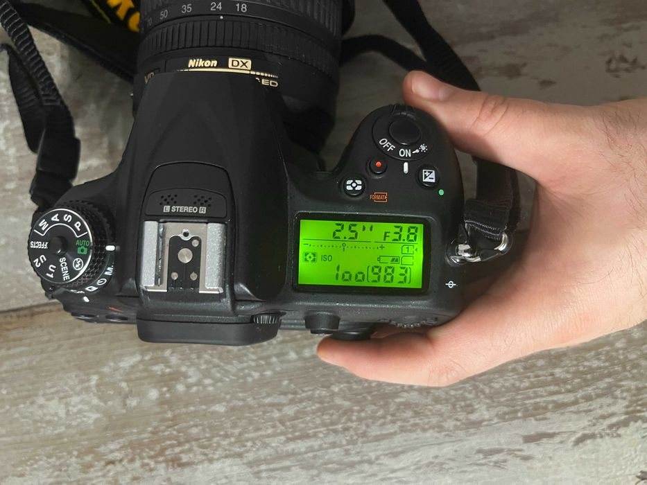 Фотоапарт Nikon D7200 +обектив Nikon AF-S DX NIKKOR 18-105mm