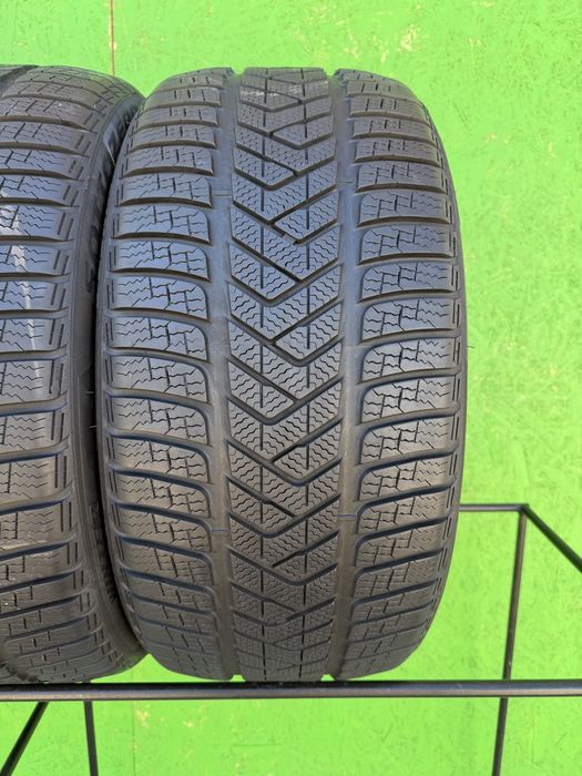 315/30/21 275/35/21 M+S PIRELLI SOTTOZERO3 Profil rămas 90%