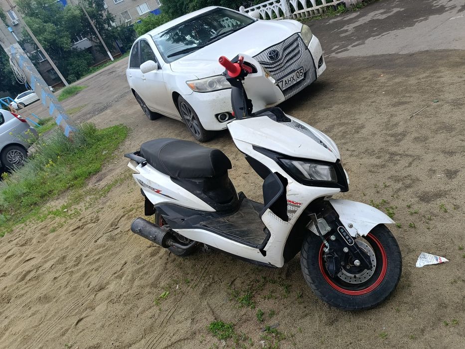 Здраствуйте продам скутер