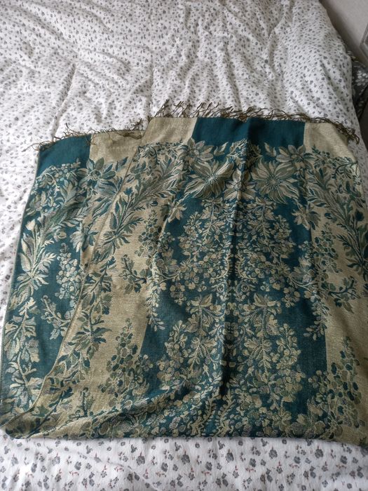 Палантины,шарфы новые