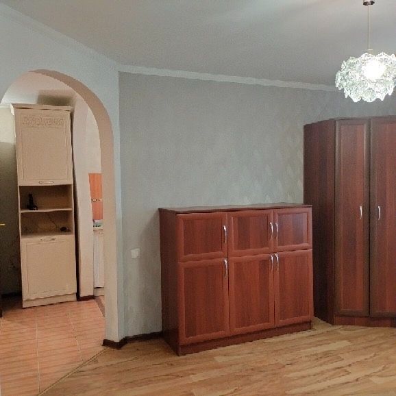 Срочно сдам 2 комн.квартиру