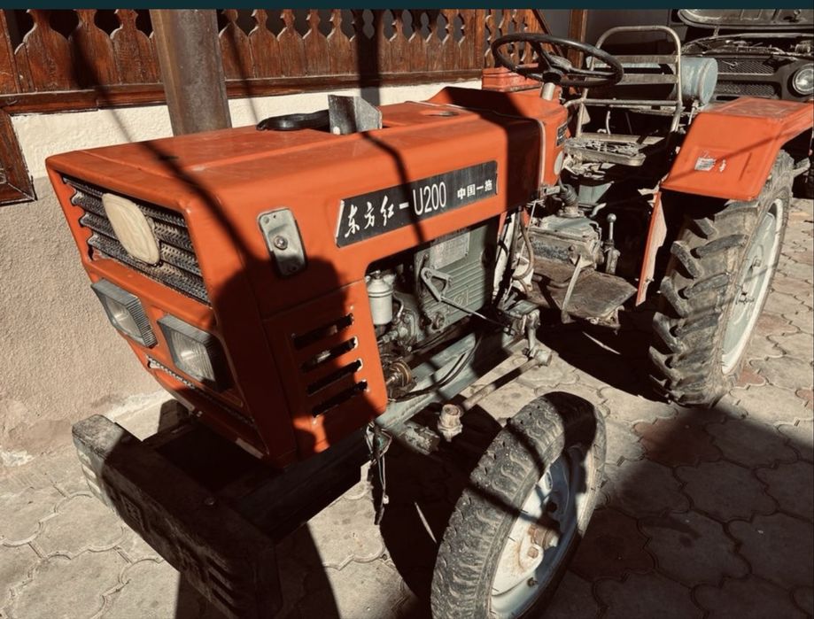 Продам трактор срочно