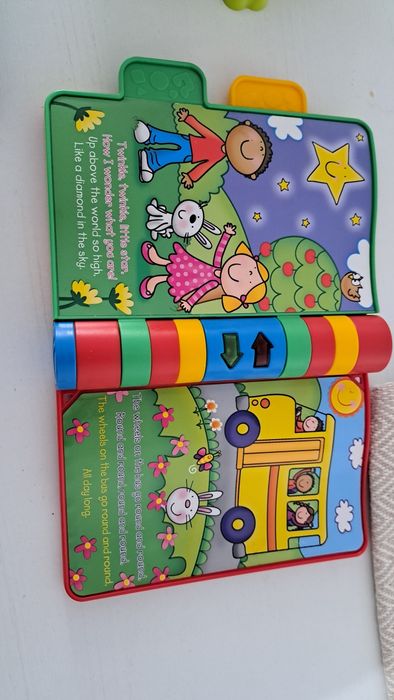 Carte educativă în limba engleza V