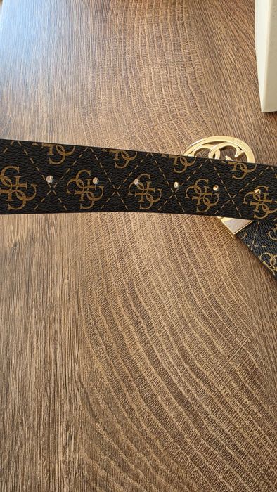 Двулицев колан  Guess нов