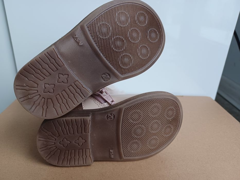 Обувки, ботушки и кецове за момиченце