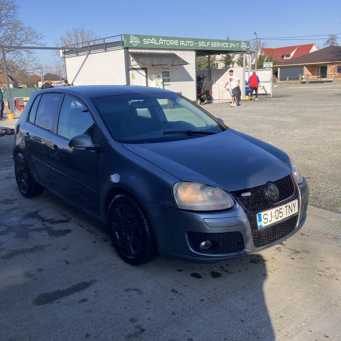 vand  golf 5 pachet gti