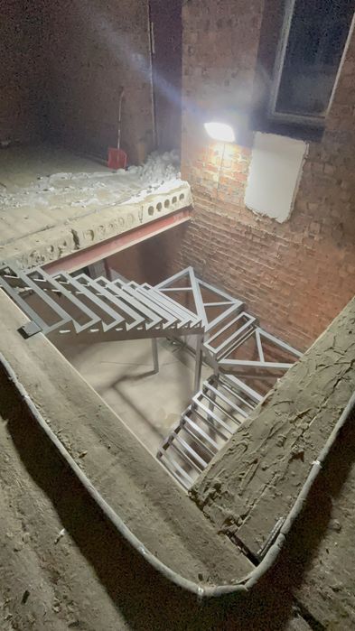 Металлоконструкции и лестницы