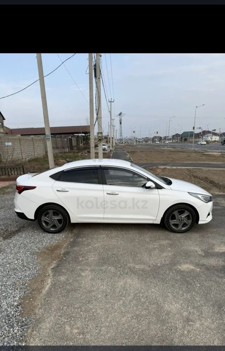 Продам Хундай акцент 2021г