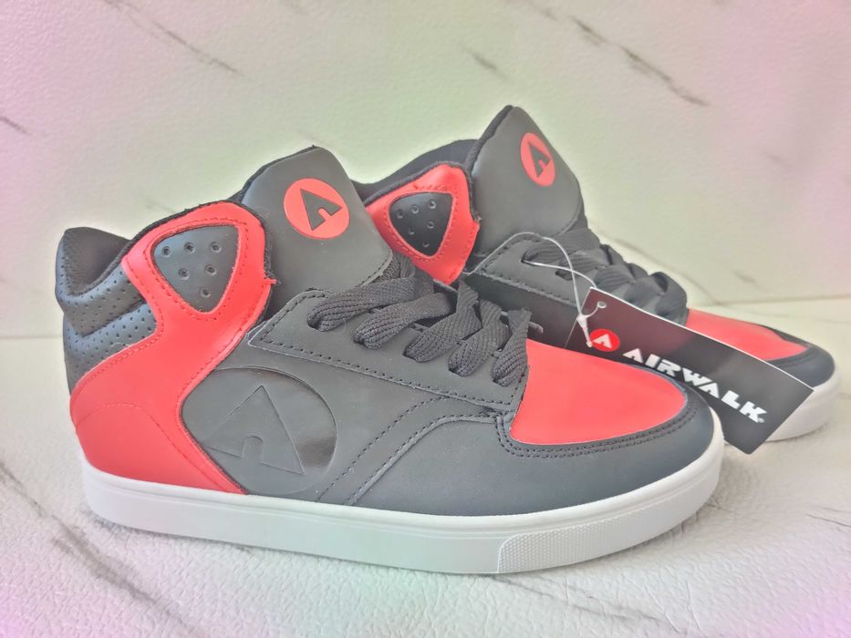Air walk маратонки