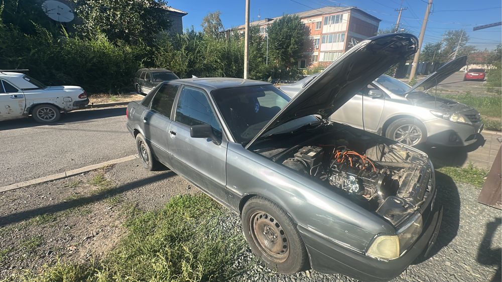 Продам Ауди 80б3 1990