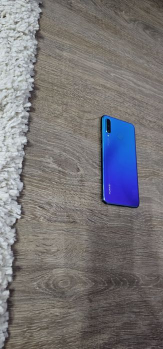 Продам Хуавей Р30 (128гб)