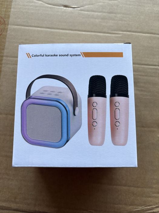 Sistem karaoke portabil cu boxa si 2 microfoane wireless