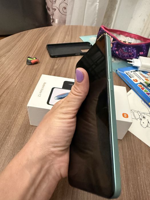 Продам Redmi note 12