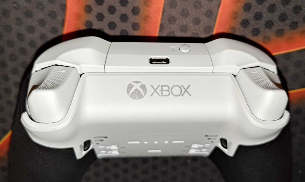 Controller Gamepad Wireless Microsoft Xbox Elite Series 2 Core (Alb)