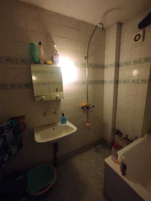 Дава се под наем Тристаен апартамент в Варна, Окръжна болница - 110 кв.м за 306 € - Снимка #6