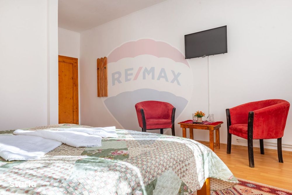 Hotel / Pensiune cu 16 camere de vânzare