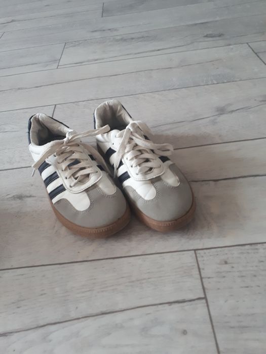 Обувь на девочку  подростка