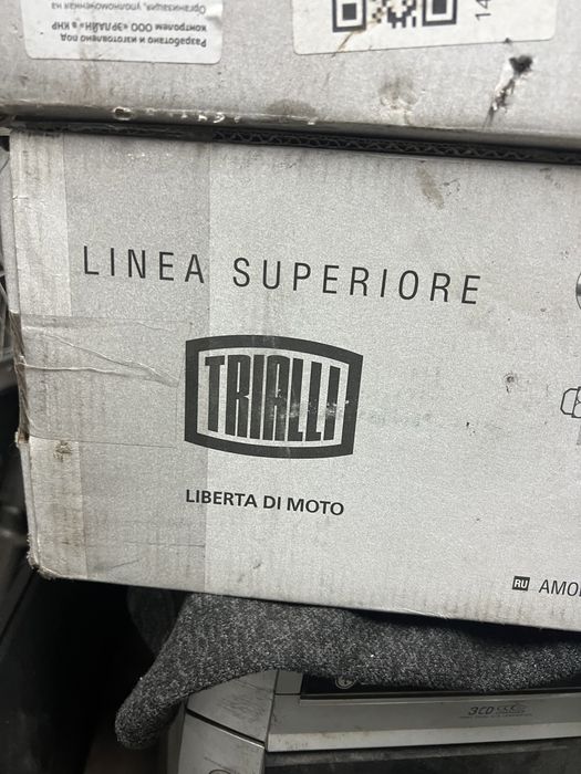 Продам 4 стойки на лада ларгус