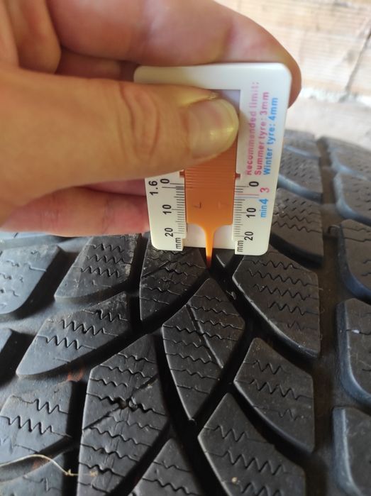 225/60/17 Dunlop 2бр
