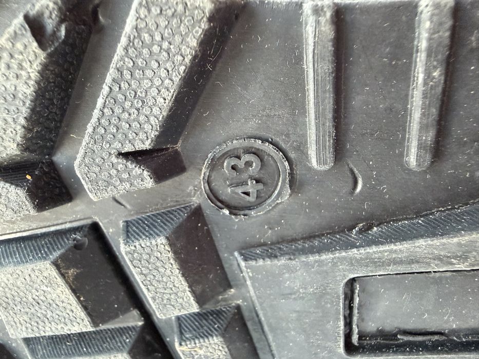 Продам берцы р.43 кожа