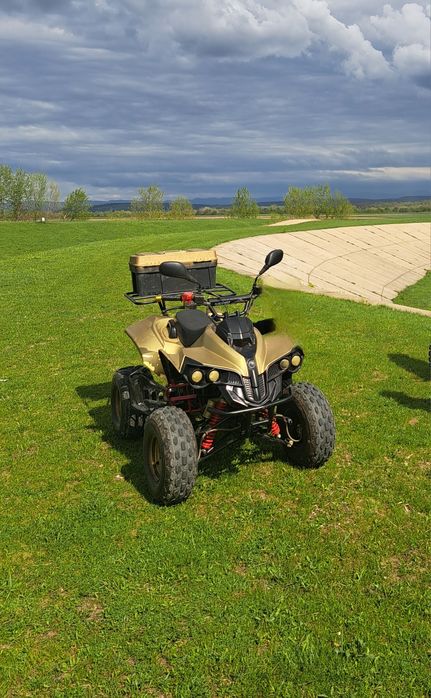 Vand atv 125cm³ refăcut de la 0