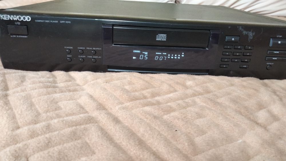 Deck Teac V-370, Cd player Kenwood DPF-1010, DVD Sony cu amplificator