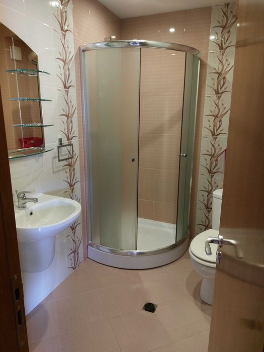 Дава се под наем Двустаен апартамент в Враца, Река Лева - 78 кв.м за 357 € - Снимка #9