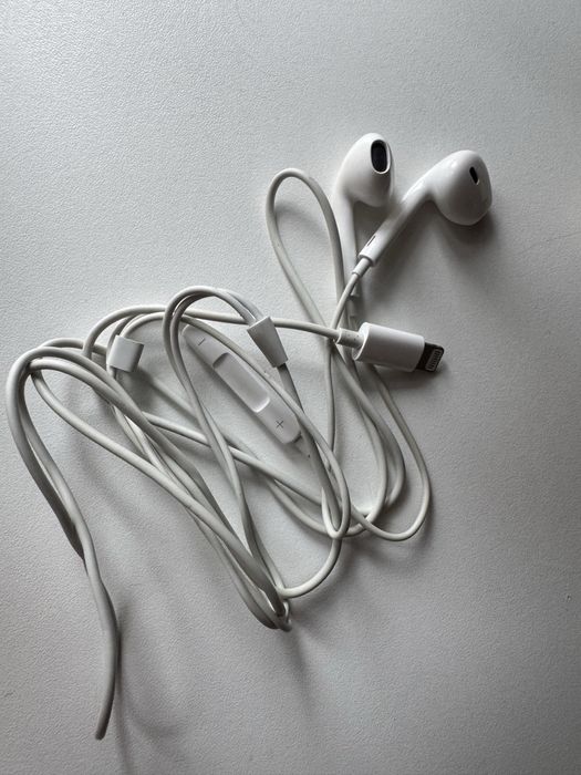 Apple EarPods Lightning оригинал