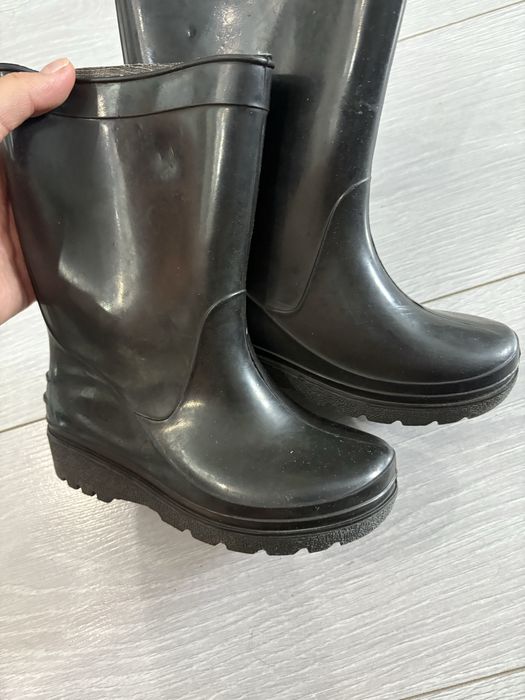 продам детские резиновые сапоги