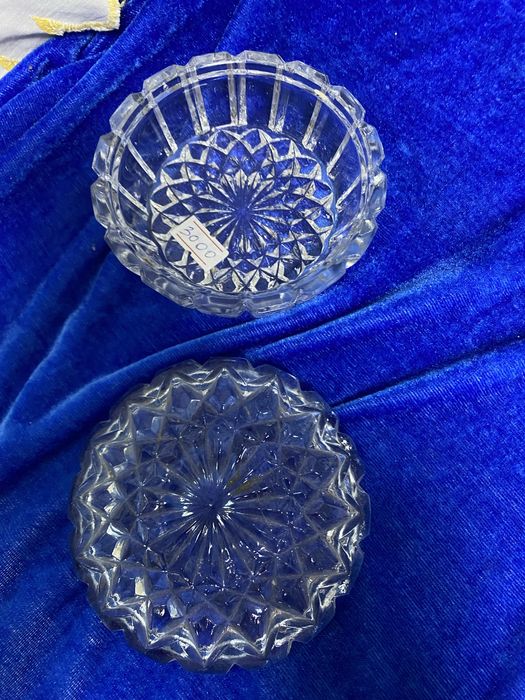 Шкатулки, пудренницы